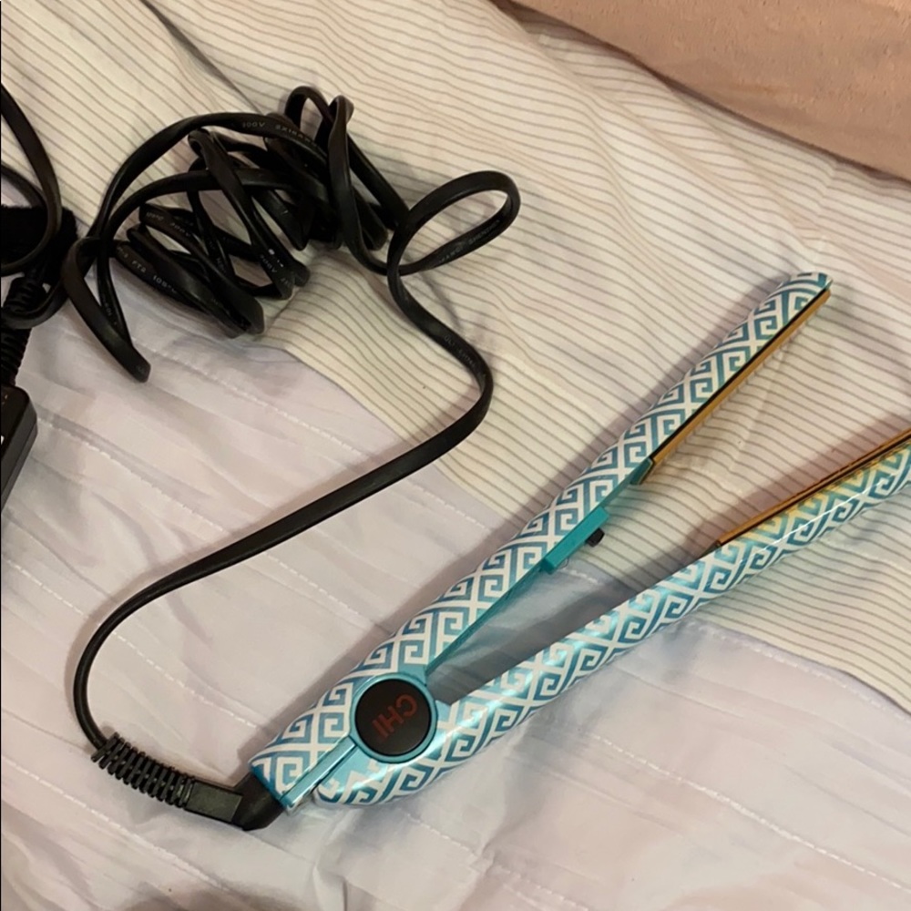 CHI straightener